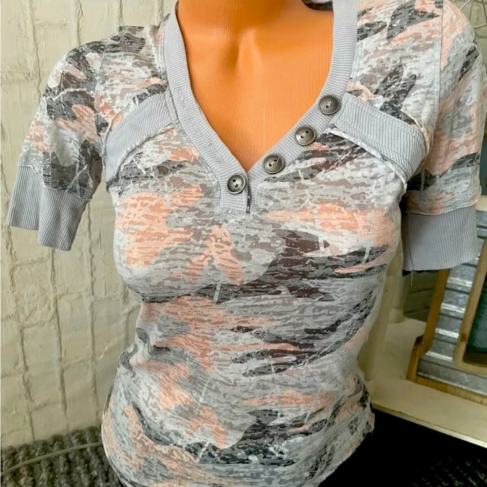 Women’s Almost Famous Semi Sheer Camouflage Henley S/S Top M NEW!